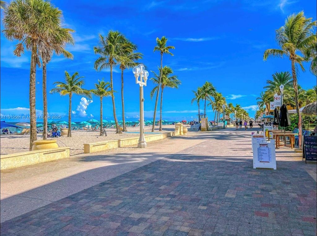 Photo of 326 Wilson St #205, Hollywood, FL 33019 (MLS # A11912561)