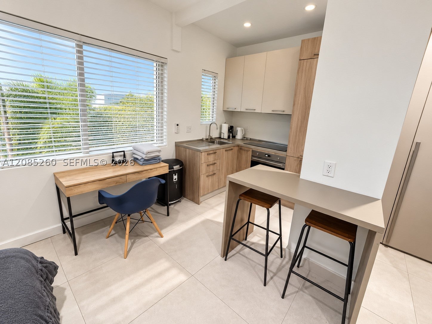 245 NE 33rd St 103