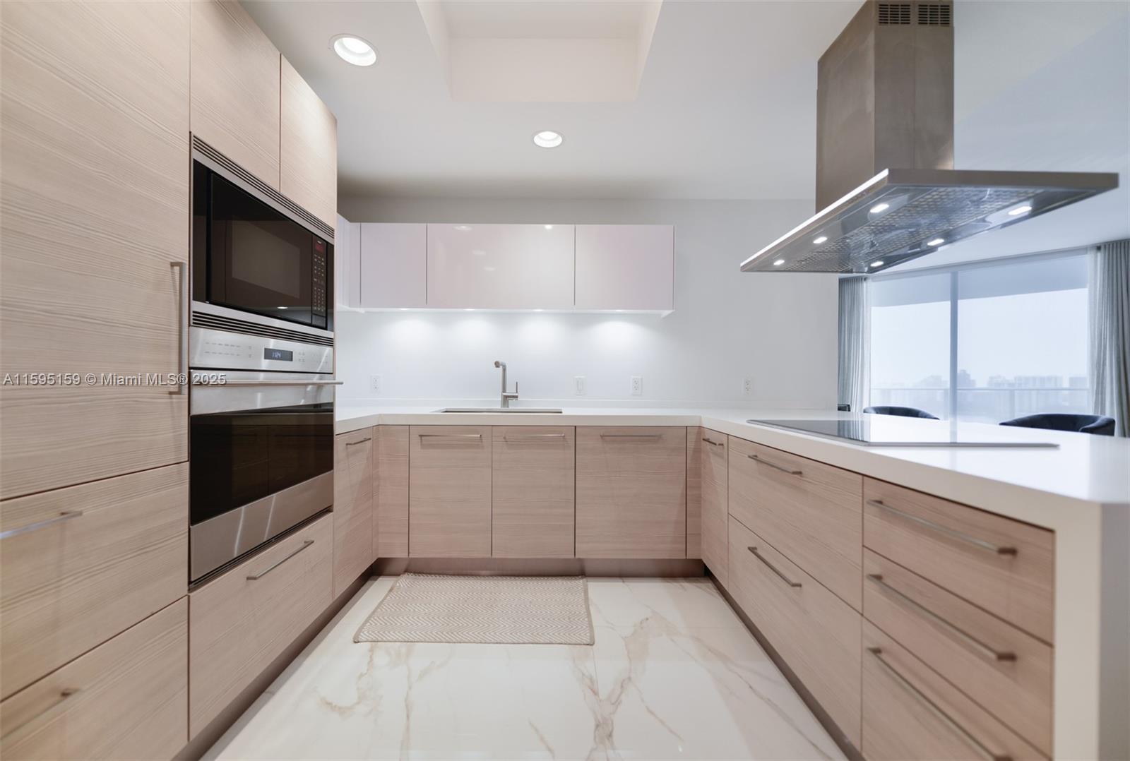 MARINA PALMS RESIDENCES S - Residential