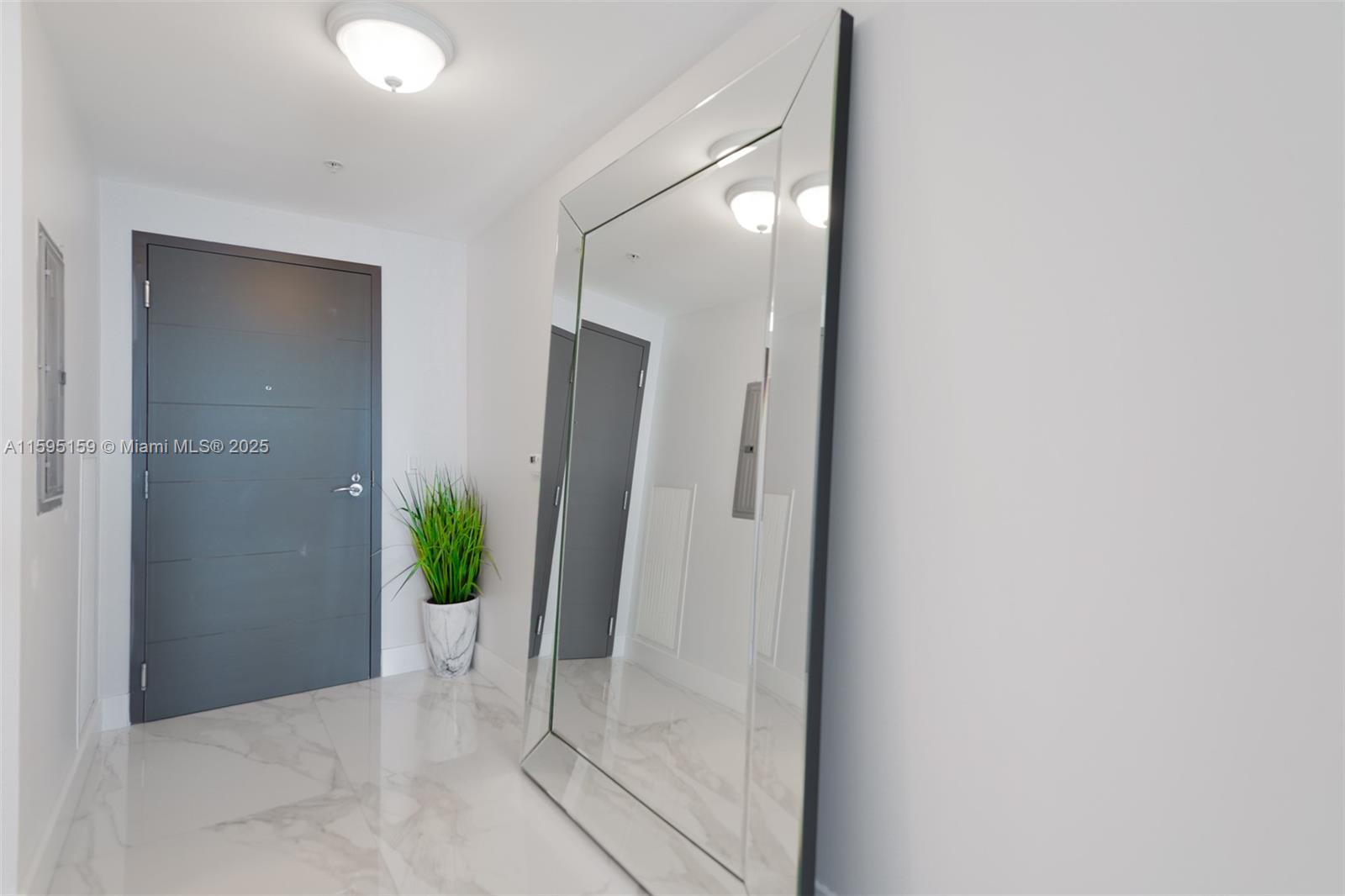 MARINA PALMS RESIDENCES S - Residential