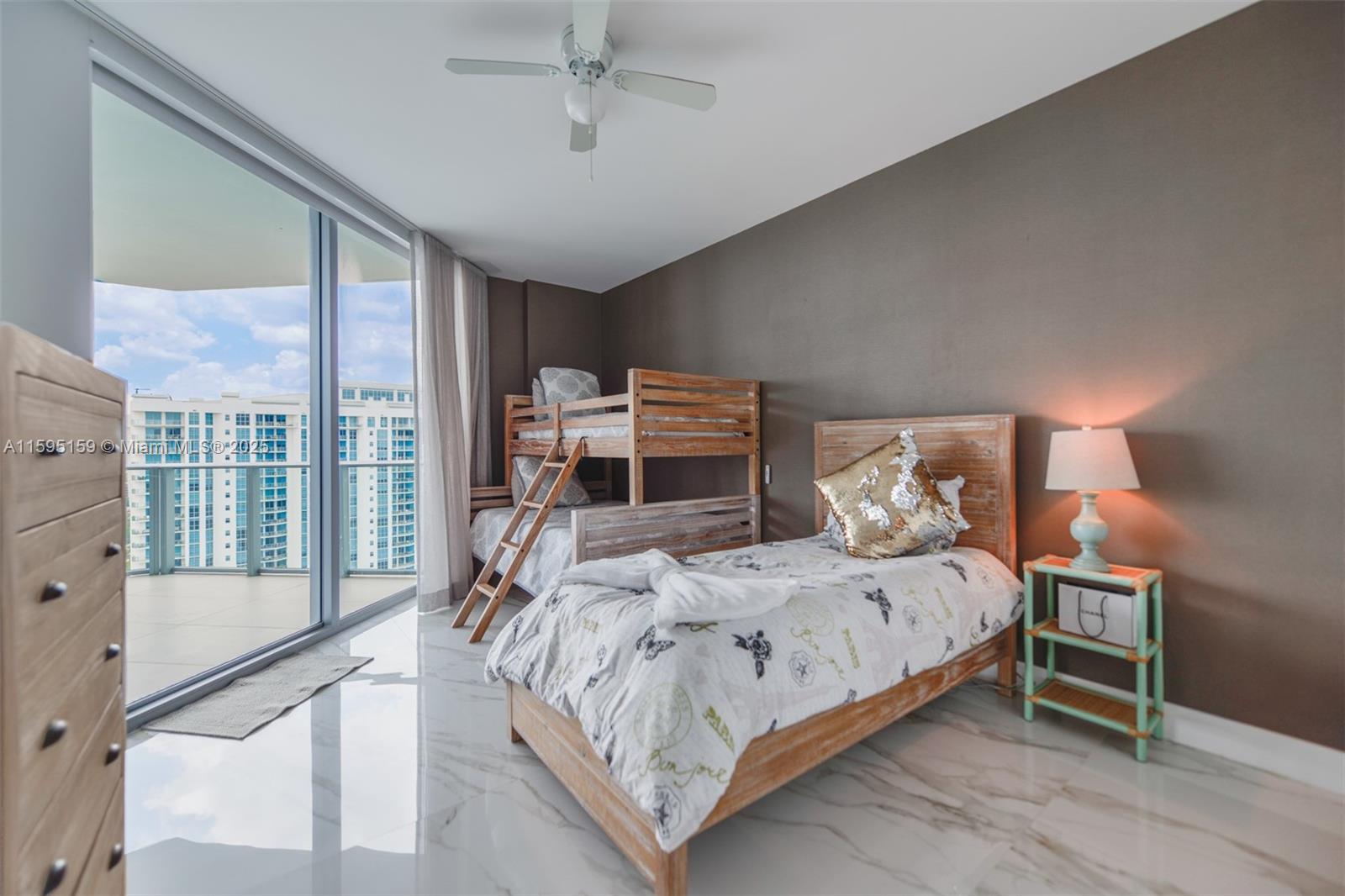 MARINA PALMS RESIDENCES S - Residential