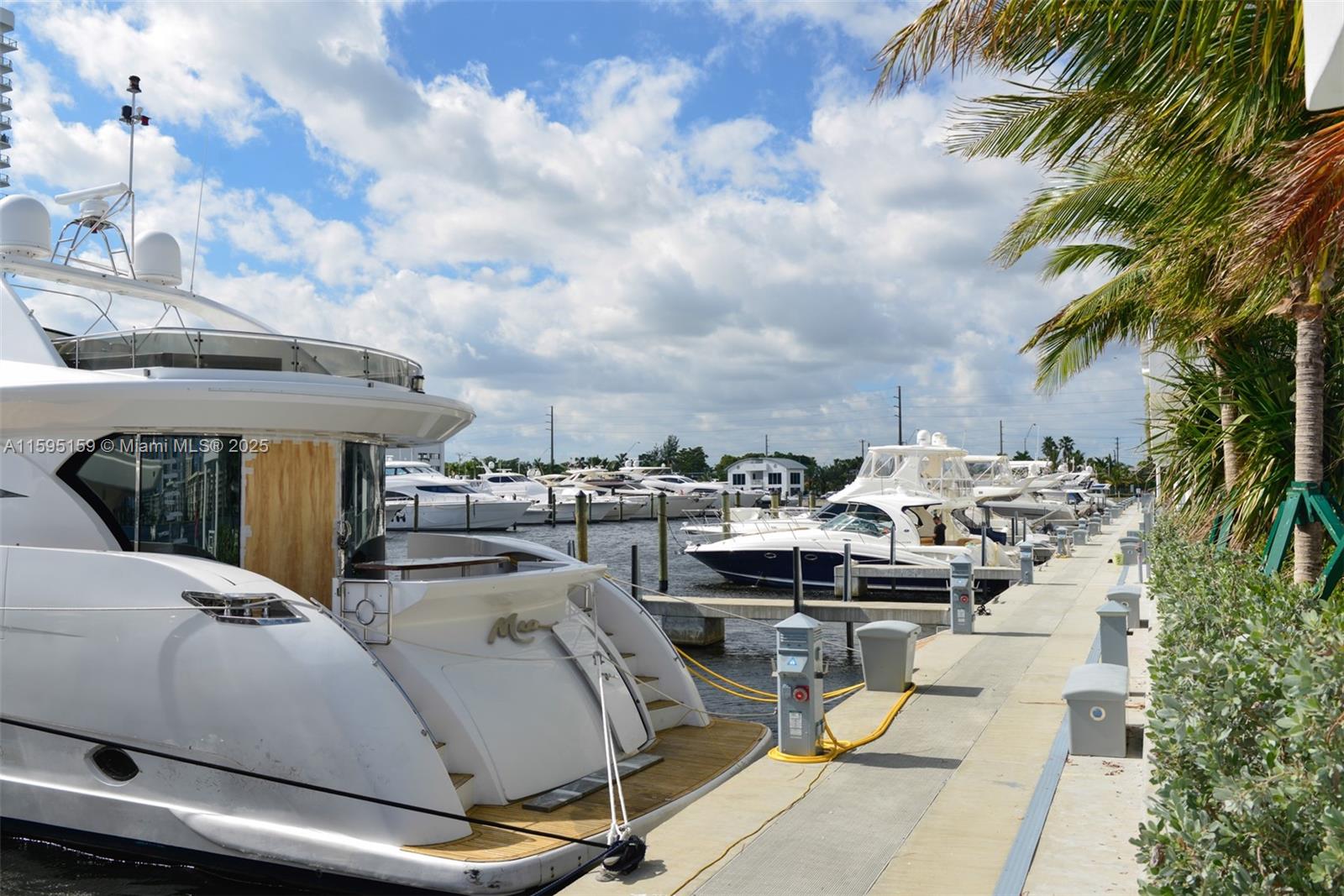 MARINA PALMS RESIDENCES S - Residential