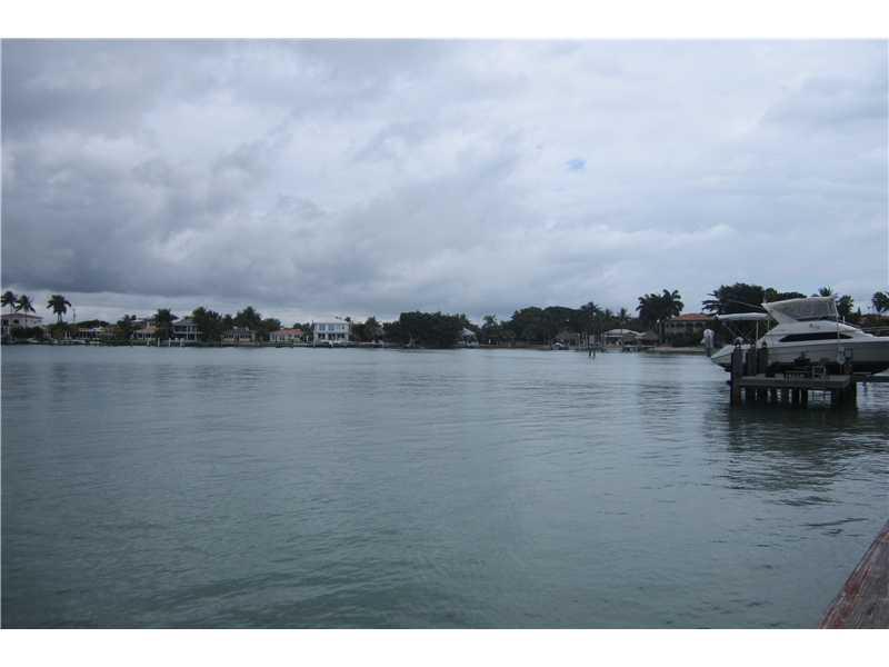 BISCAYNE POINT - Residential