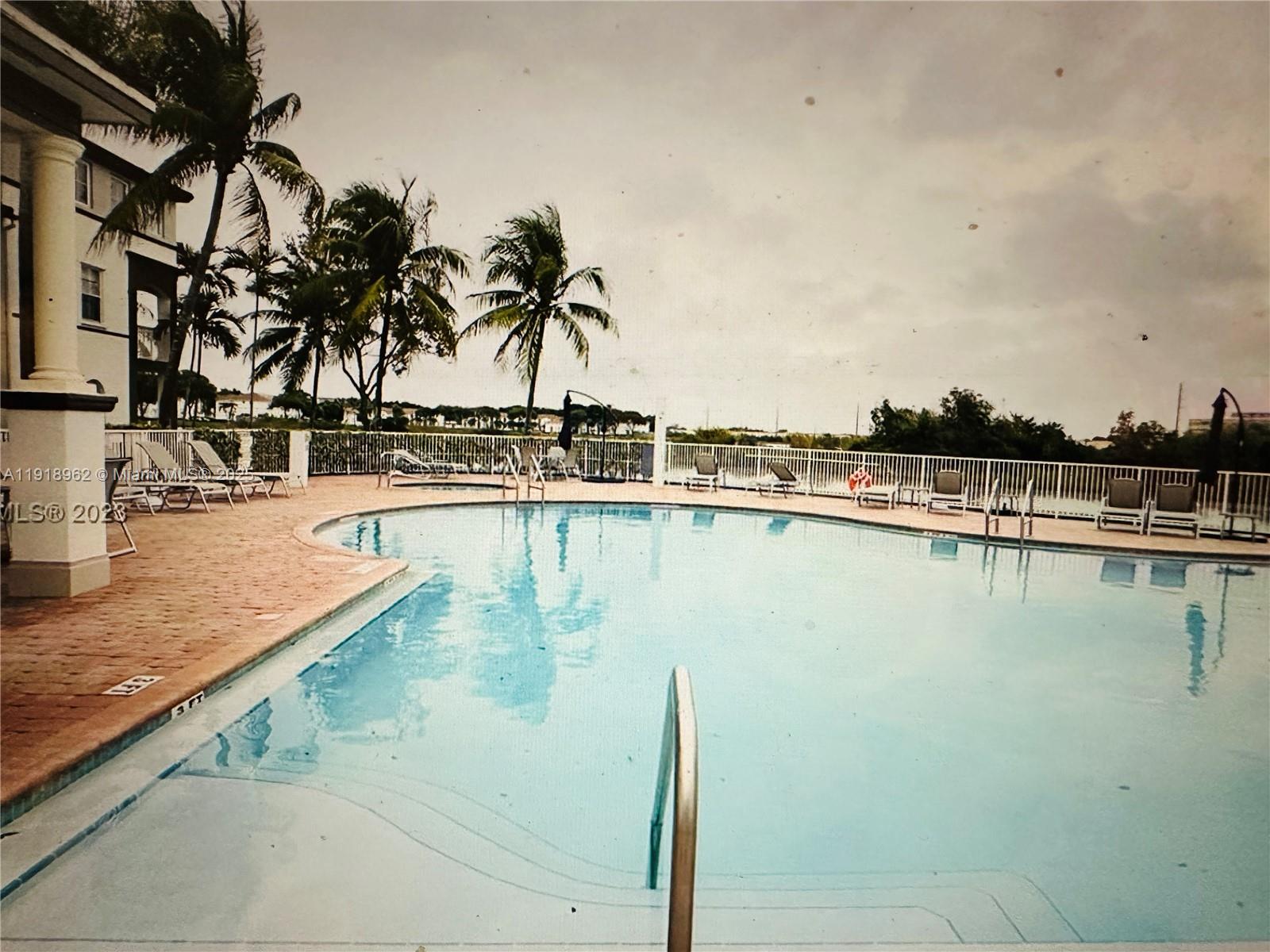 View photos, virtual tours, details... 4311 SW 160th Ave 100