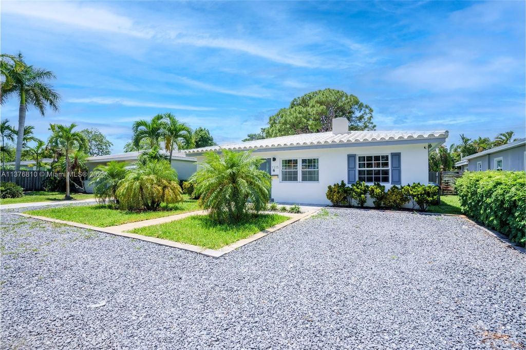 Photo of 1315 NE 16th Ave, Fort Lauderdale, FL 33304 (MLS # A11376810)