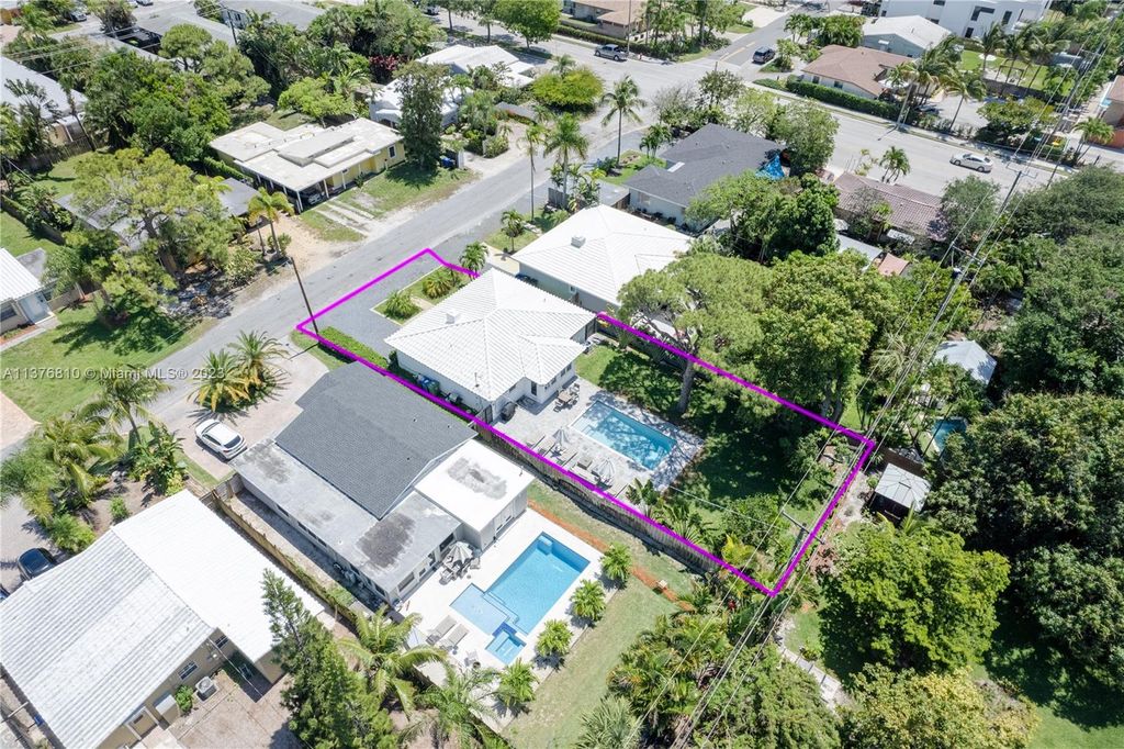 Photo of 1315 NE 16th Ave, Fort Lauderdale, FL 33304 (MLS # A11376810)