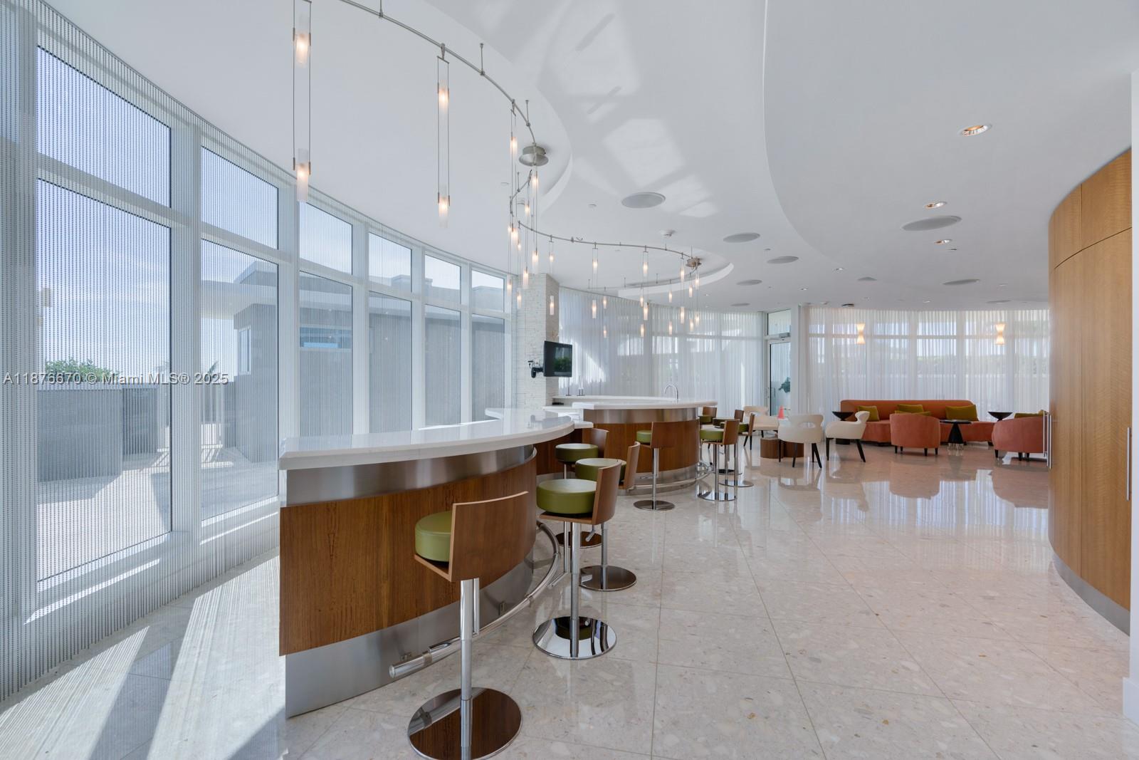 MOSAIC ON MIAMI BEACH CON - Residential