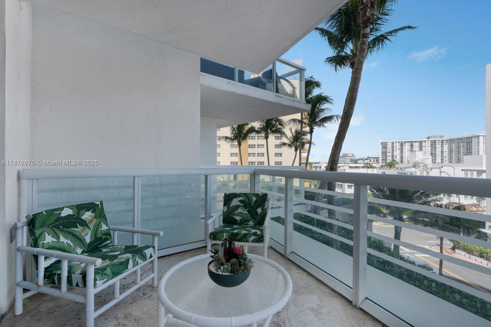 MOSAIC ON MIAMI BEACH CON - Residential