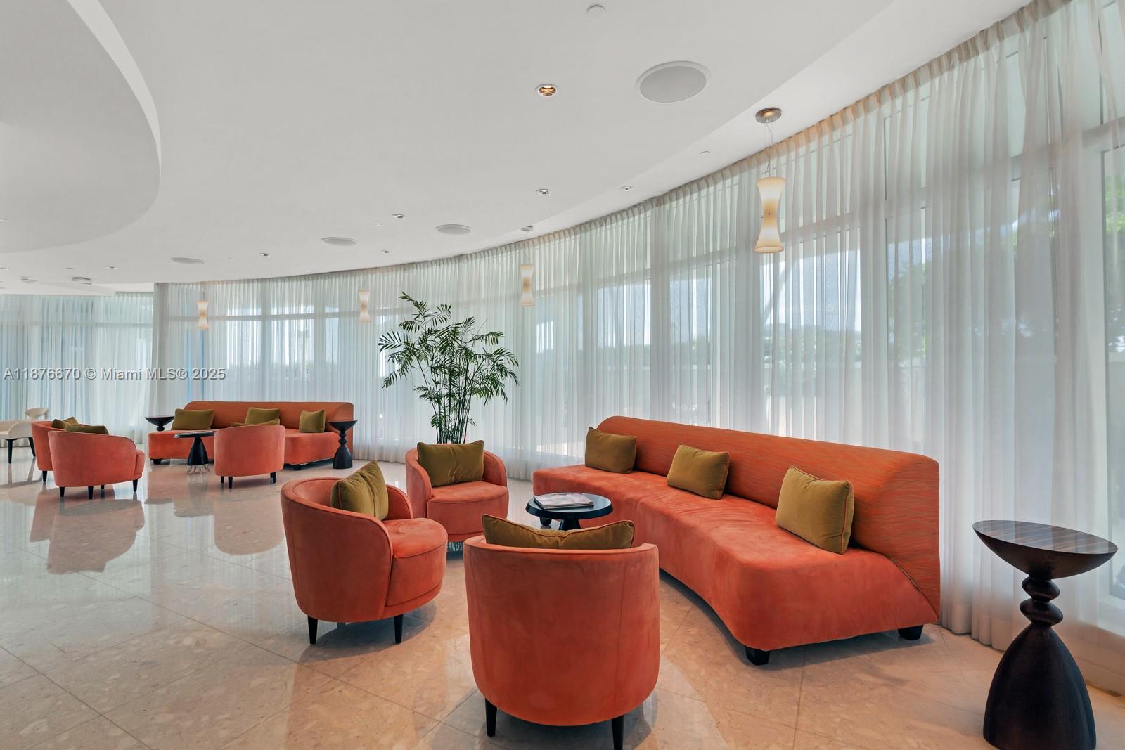 MOSAIC ON MIAMI BEACH CON - Residential