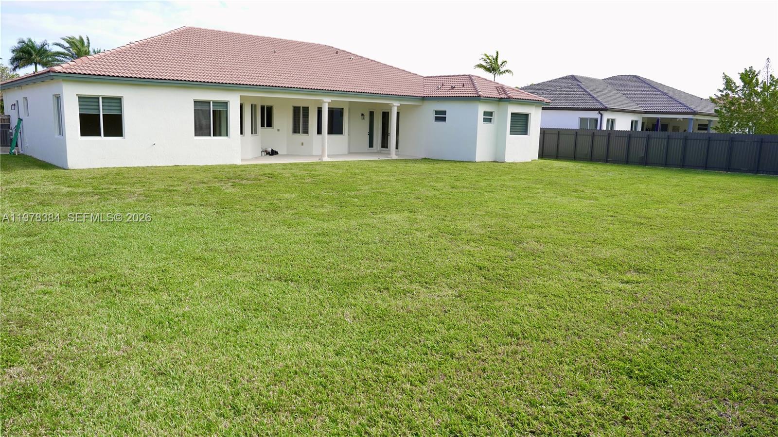 VALENCIA ACRES - Residential Lease