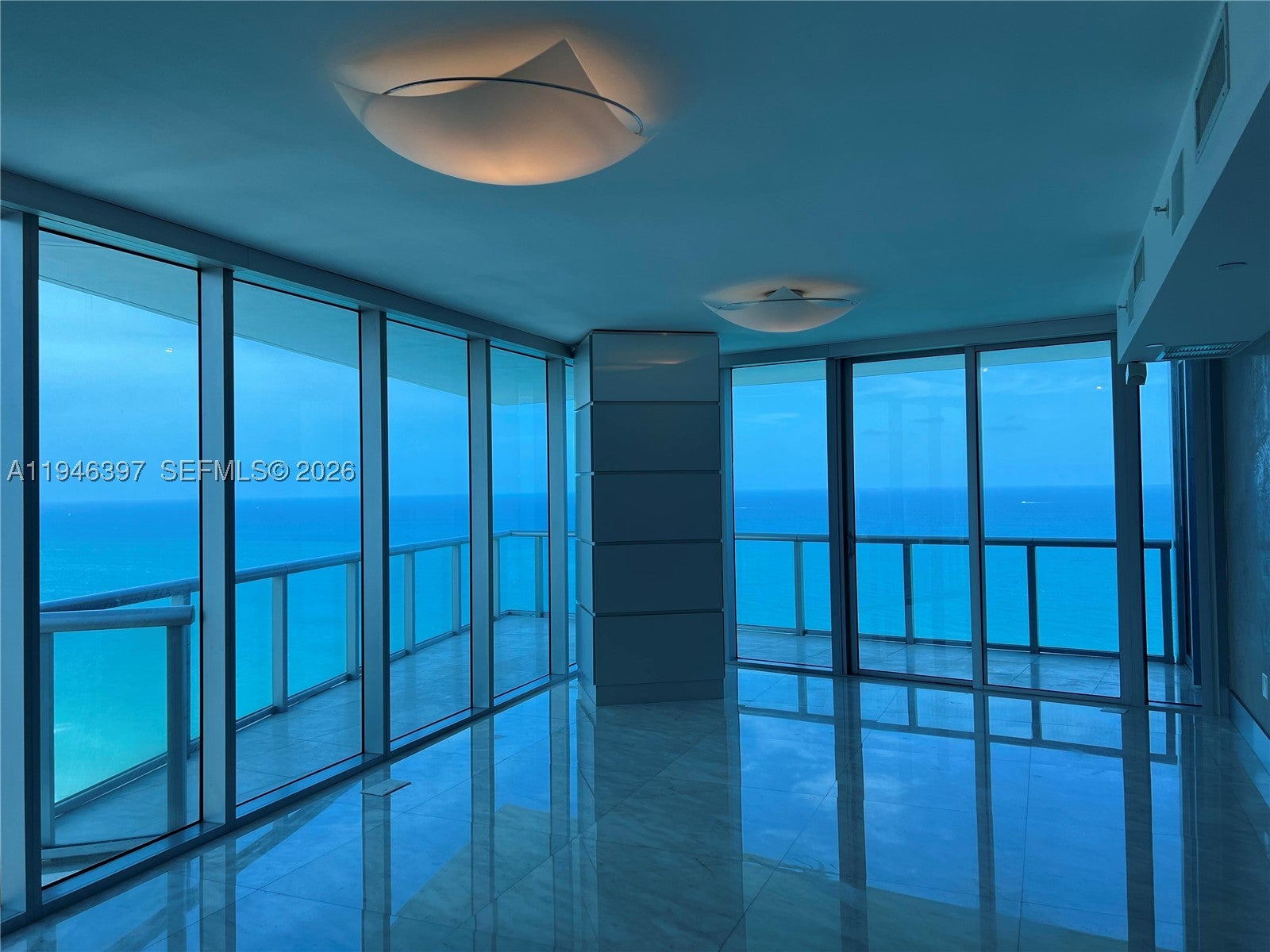 17001 Collins Ave 3808