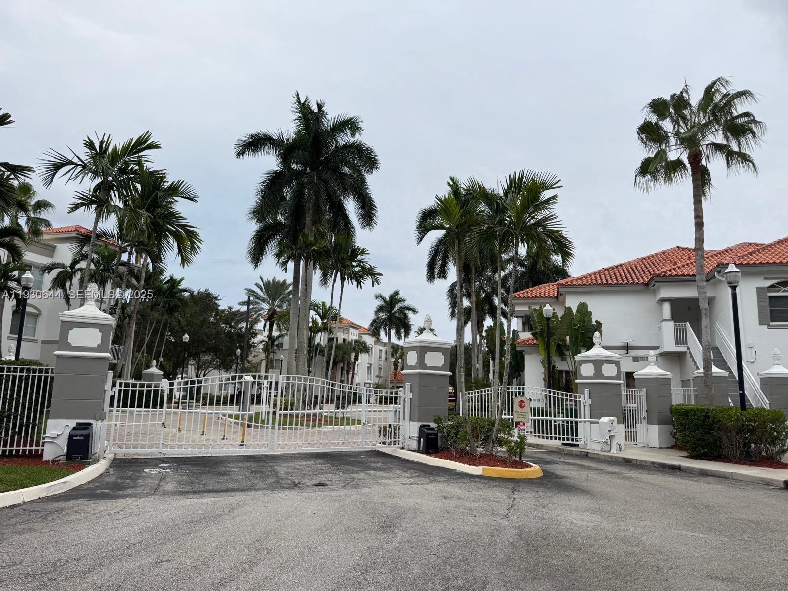 RESIDENCES AT LEGACY PLAC - Residential Lease