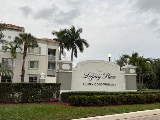 RESIDENCES AT LEGACY PLAC - Residential Lease