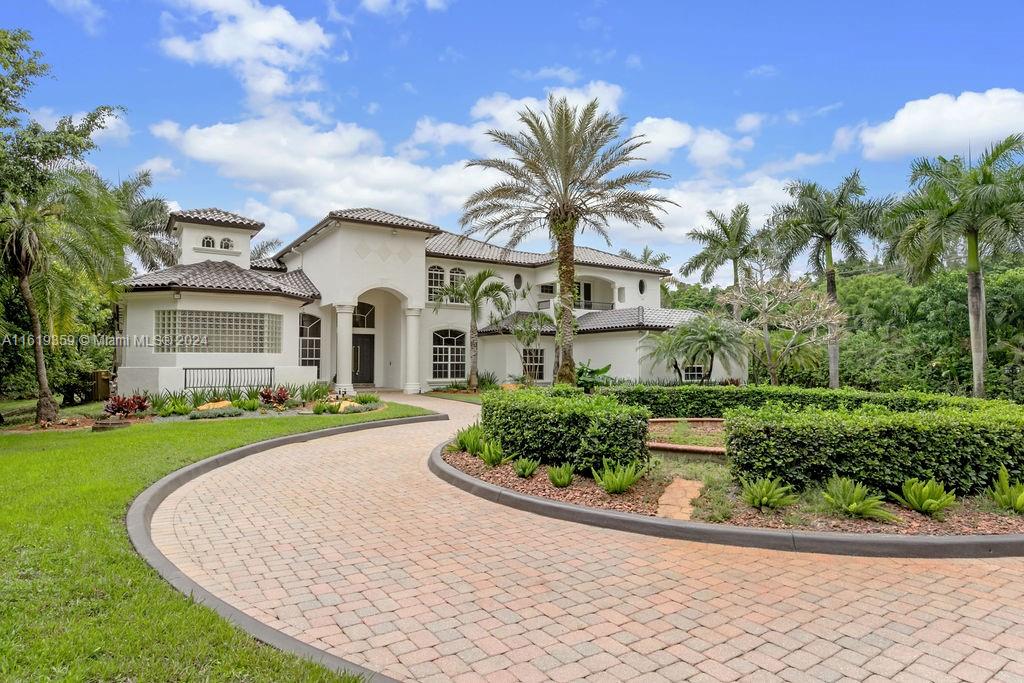 Photo 1 of 1535 Sw 112th Ave, Davie, Florida, $2,699,533, Web #: 11619359