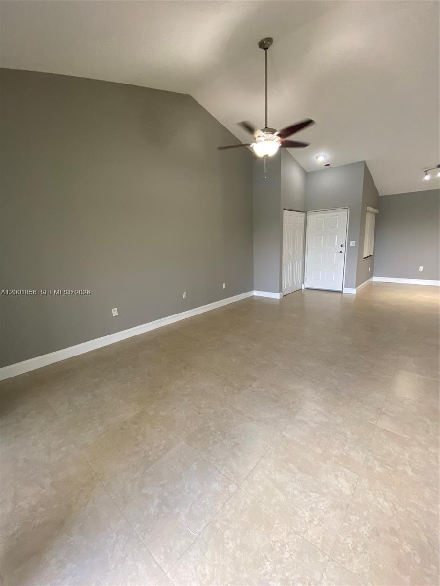 LAKEVIEW CLUB CONDO - Residential Lease