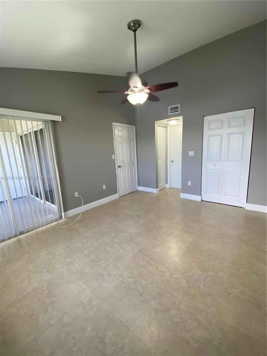 LAKEVIEW CLUB CONDO - Residential Lease