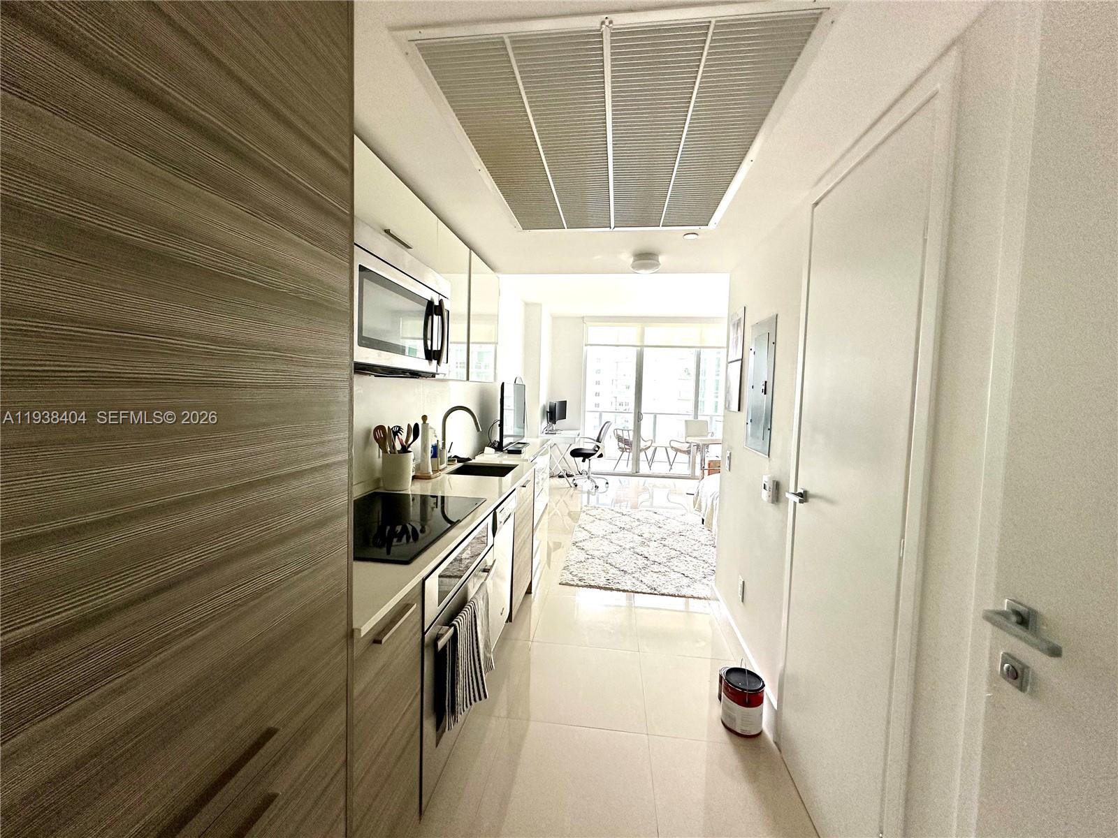 1300 Brickell Bay Dr 1205