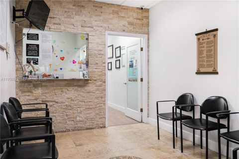 7500 NW 25th St 112 Miami FL 33122