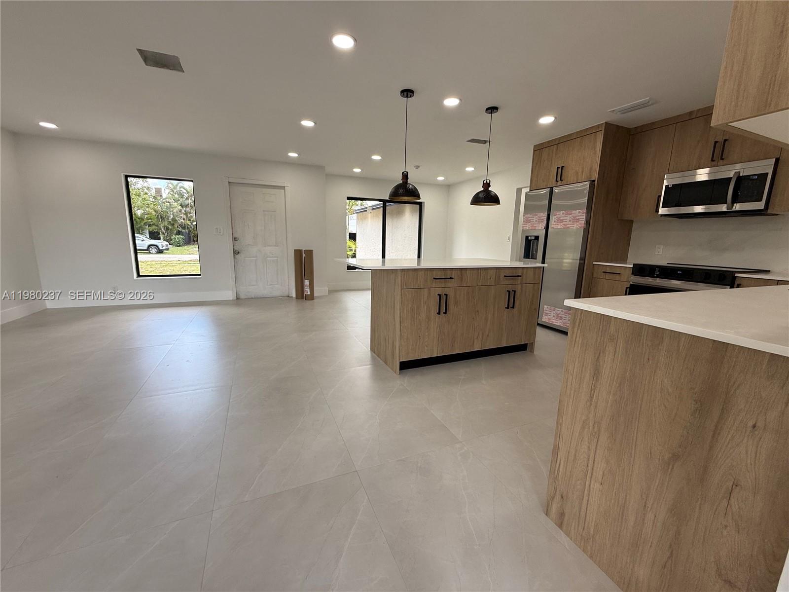 WELLEBY UNIT 2 - Residential