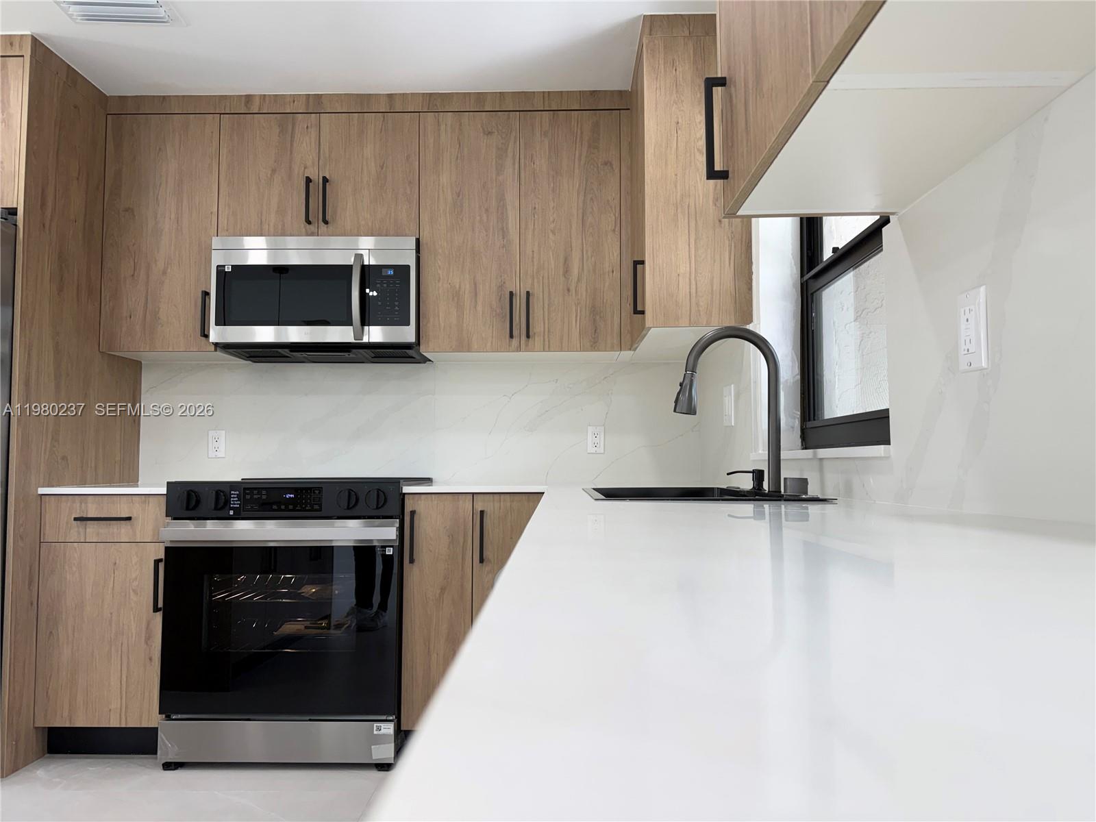 WELLEBY UNIT 2 - Residential