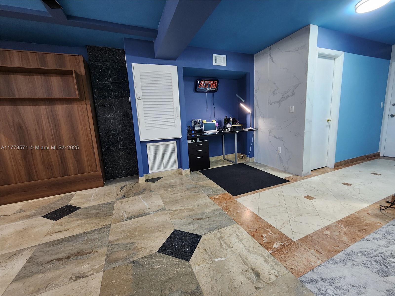 THREE HORIZONS EAST CONDO - Residential