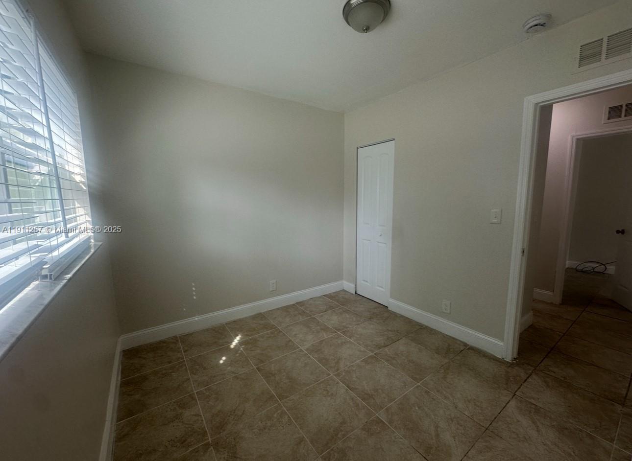 FRANKLIN PARK - Residential Lease