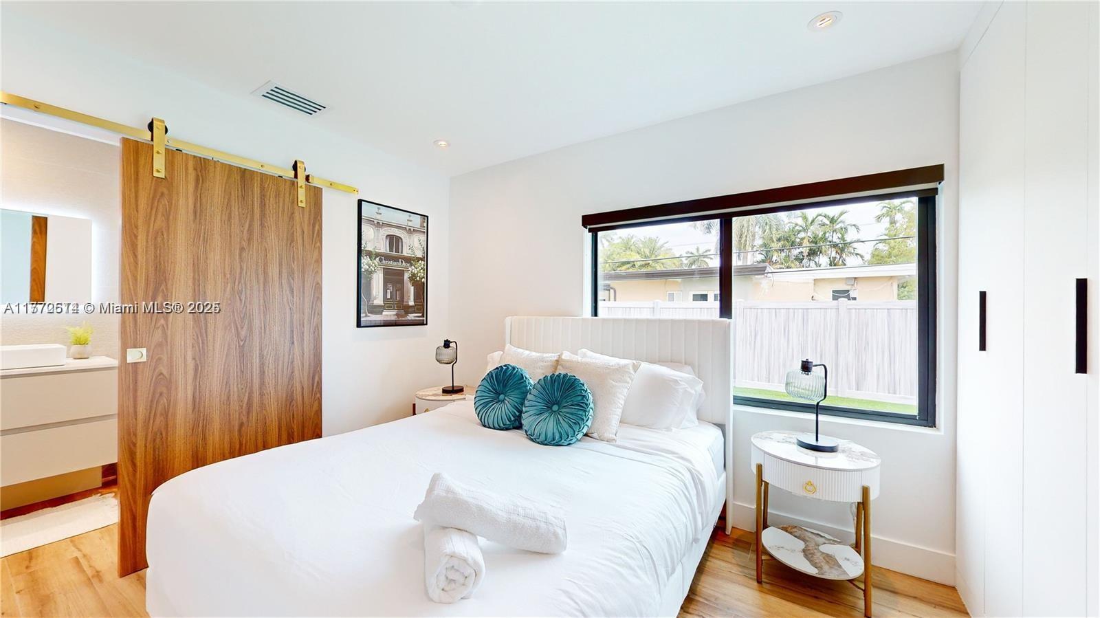 HIGHLAND WOODS SEC 4 - Residential Lease