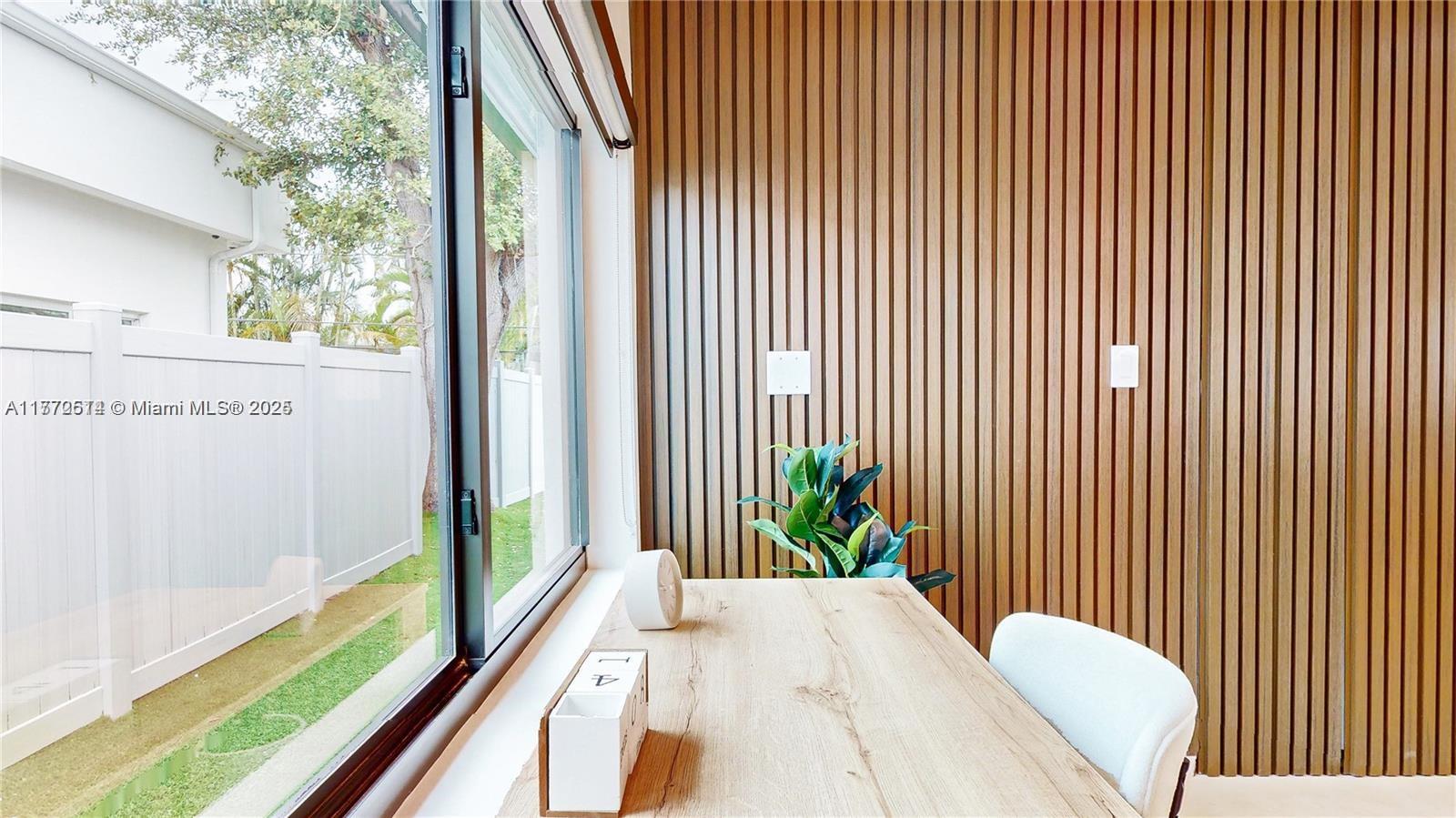 HIGHLAND WOODS SEC 4 - Residential Lease