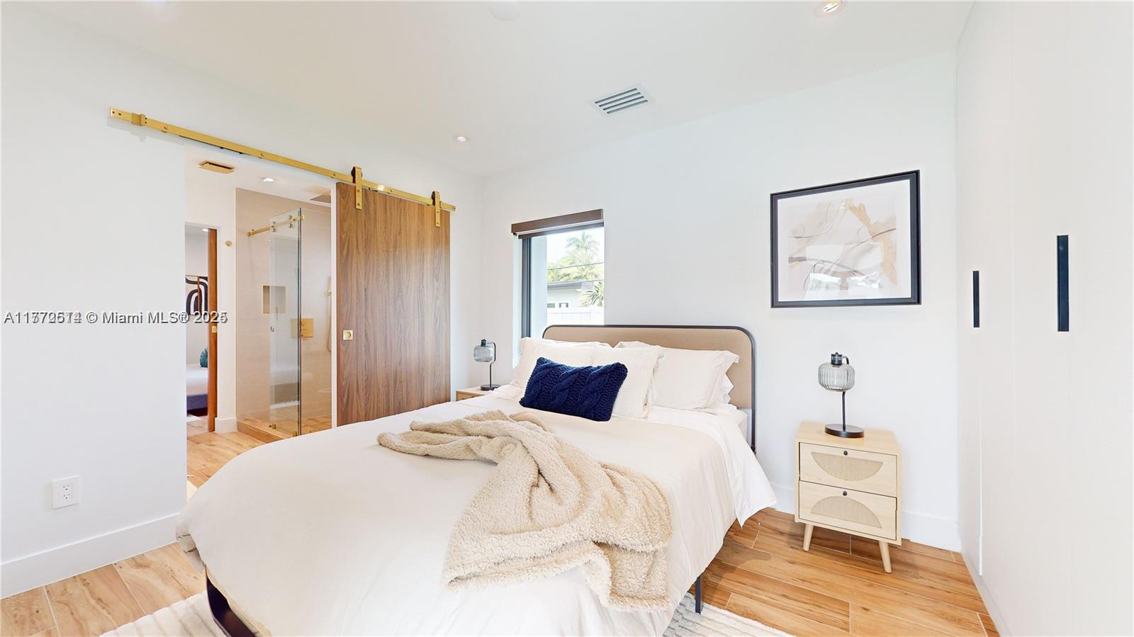 HIGHLAND WOODS SEC 4 - Residential Lease