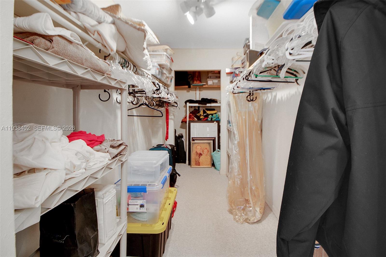 MIAMI LAKES LOCH ISLE - Residential