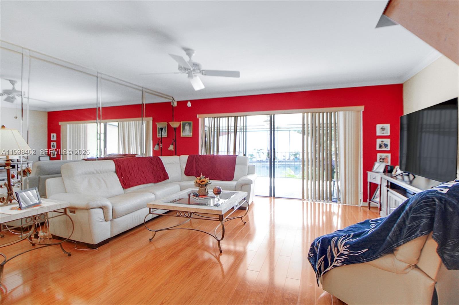 MIAMI LAKES LOCH ISLE - Residential