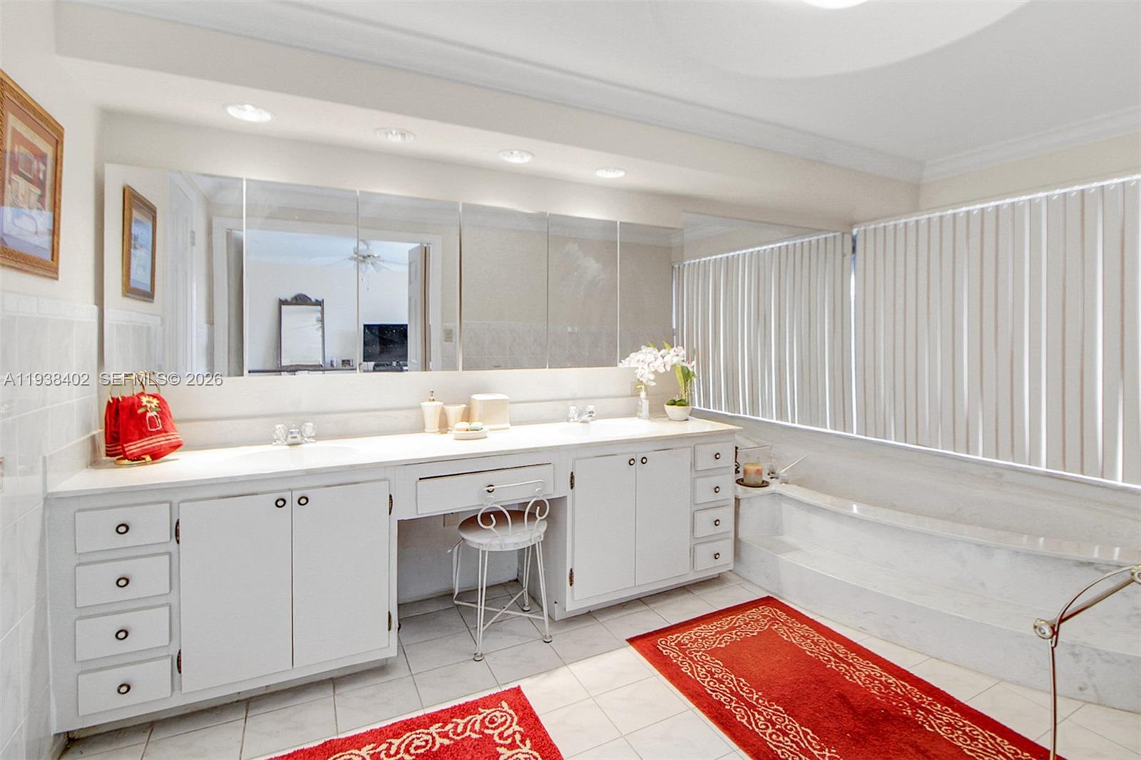 MIAMI LAKES LOCH ISLE - Residential