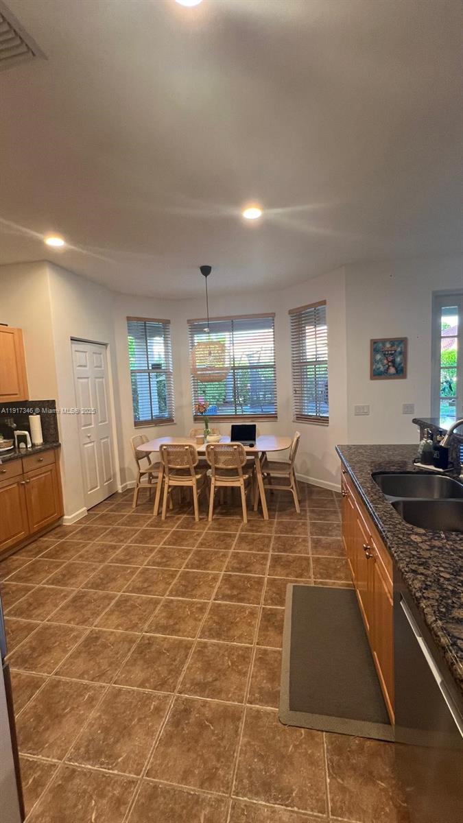 SECTOR 2-PARCELS 1 2 3 4 - Residential Lease