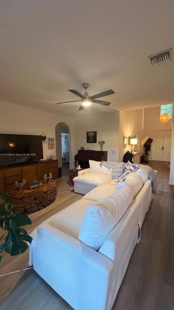 SECTOR 2-PARCELS 1 2 3 4 - Residential Lease