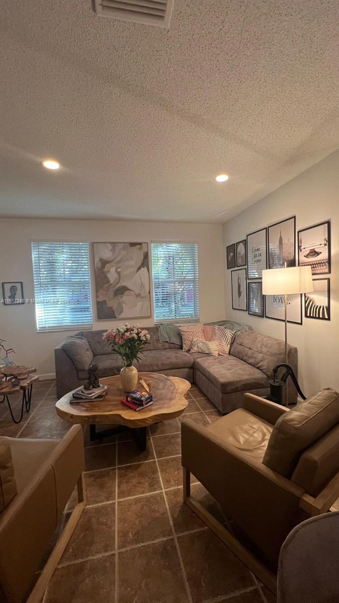 SECTOR 2-PARCELS 1 2 3 4 - Residential Lease