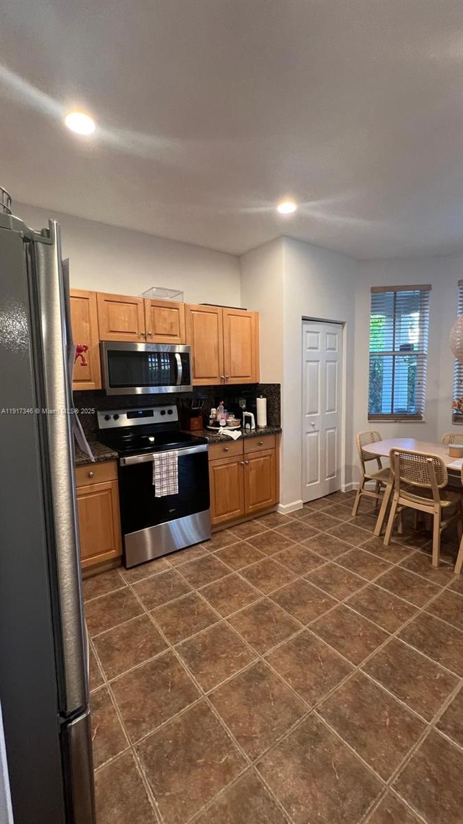 SECTOR 2-PARCELS 1 2 3 4 - Residential Lease