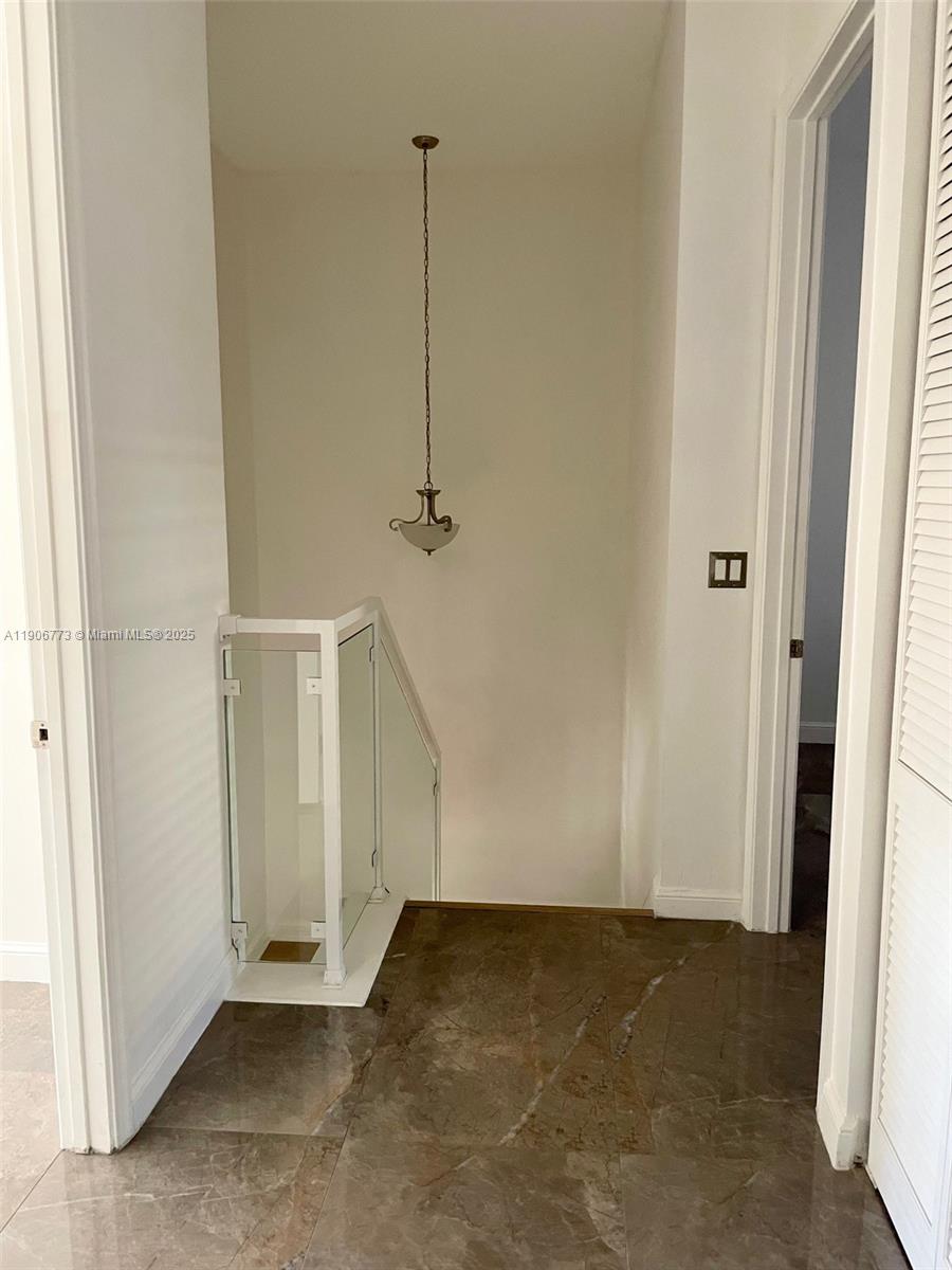 VILLA FLORA CONDO - Residential