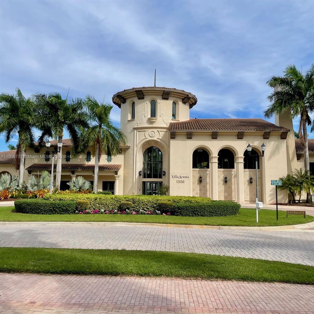 Photo of 3020 NW 125th Ave #304, Sunrise, FL 33323 (MLS # A11906773)