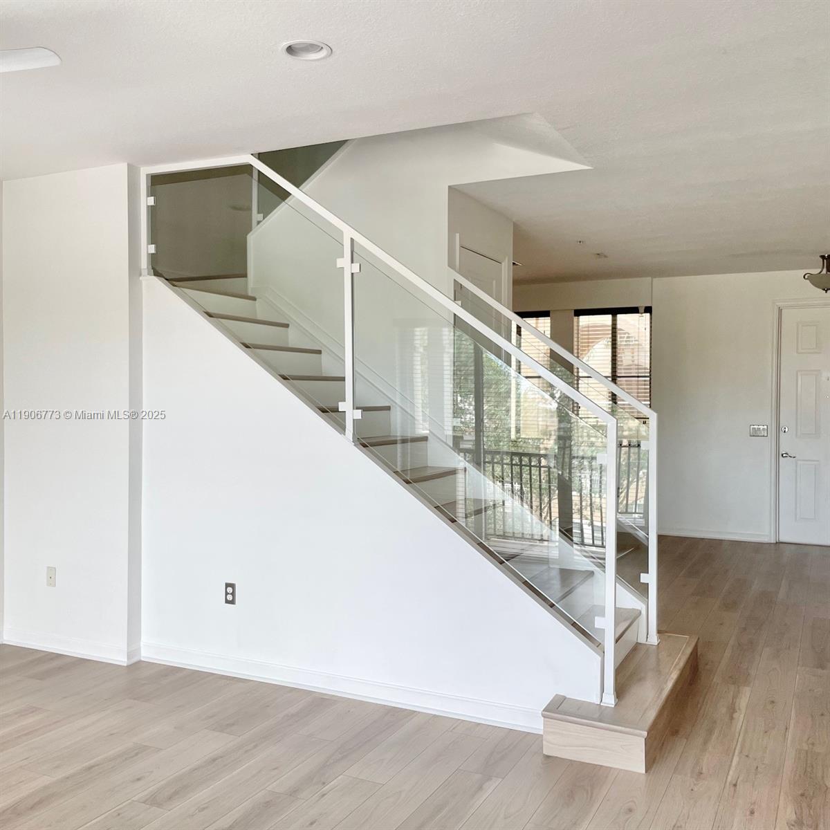 VILLA FLORA CONDO - Residential