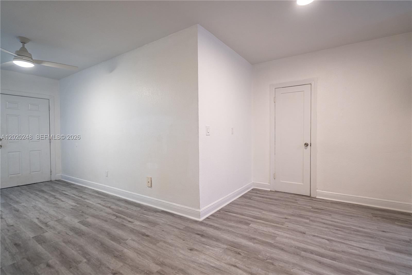 7325 Carlyle Ave 9