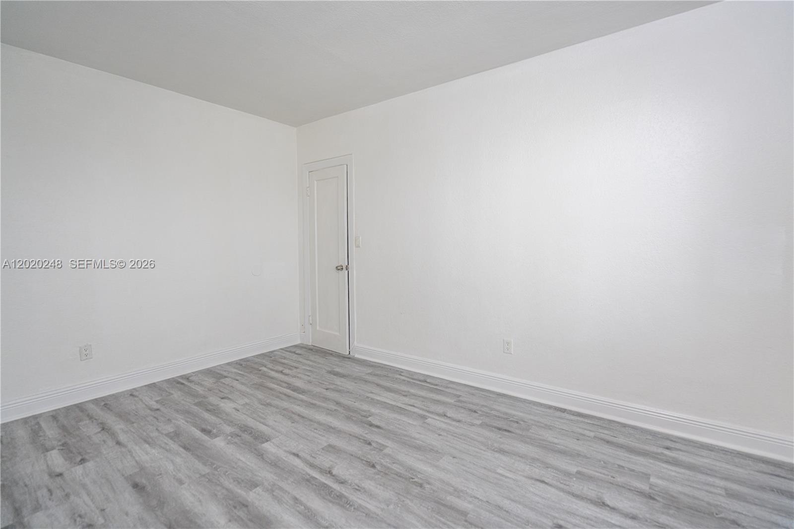 7325 Carlyle Ave 9