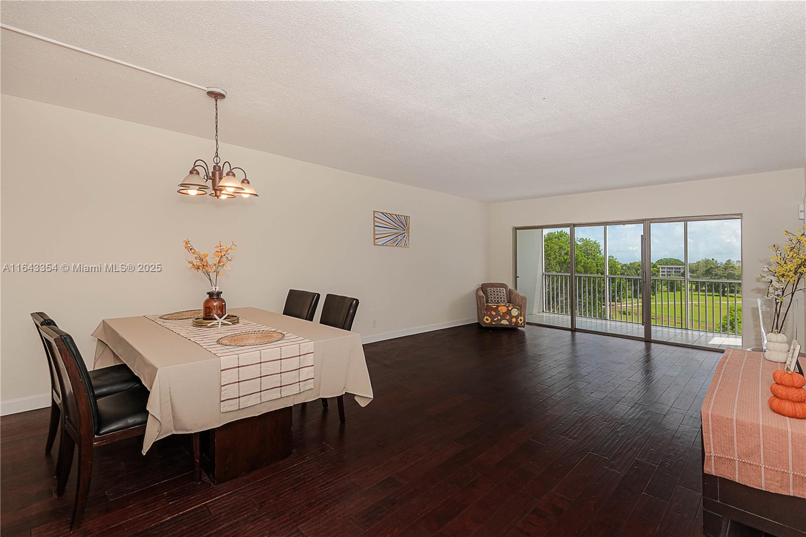 palm aire country club - Residential