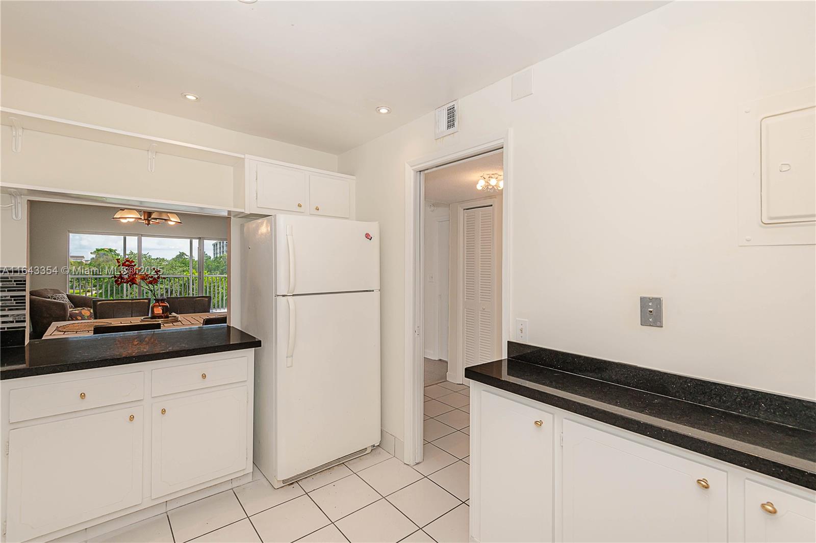 palm aire country club - Residential