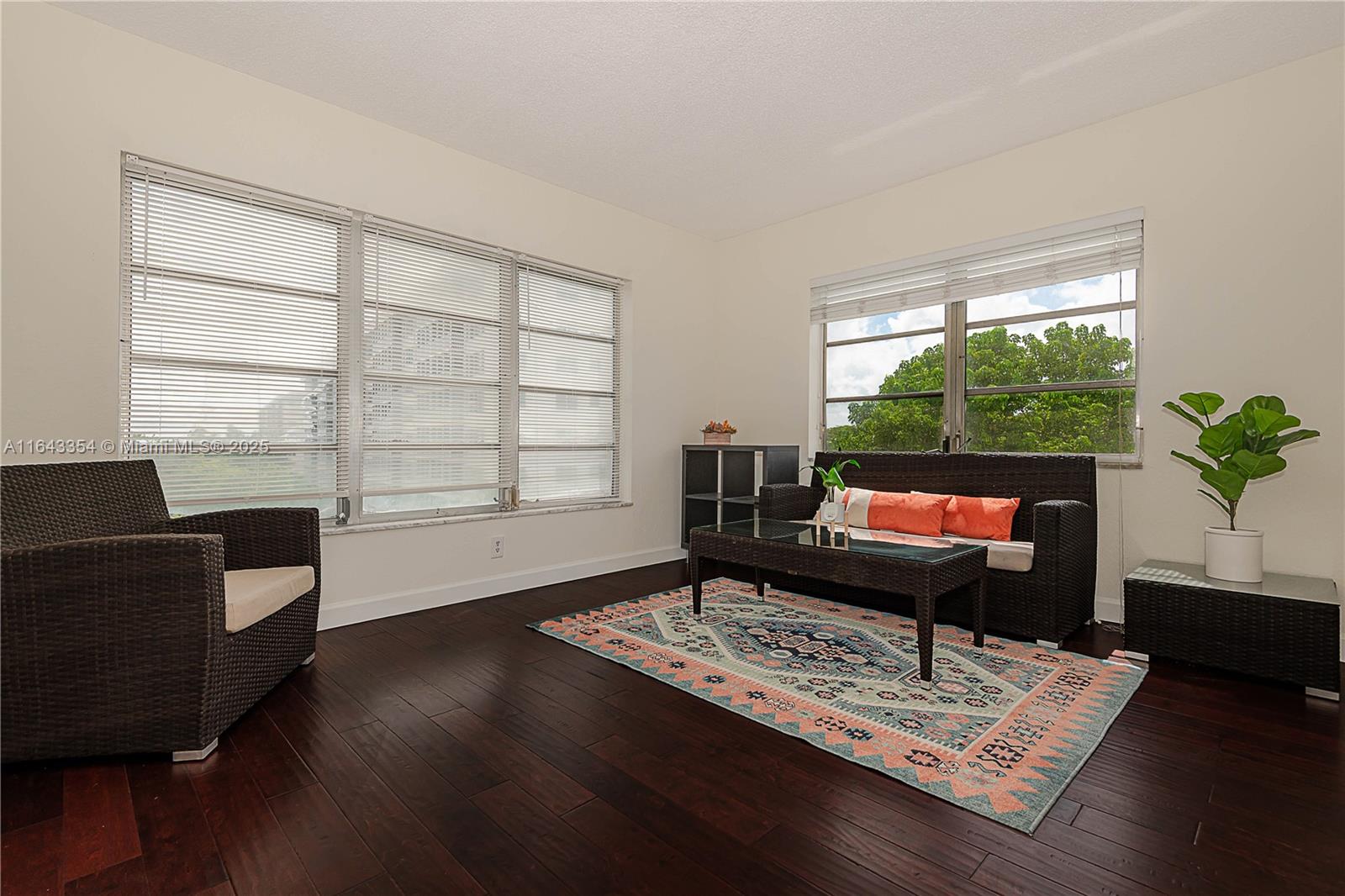 palm aire country club - Residential