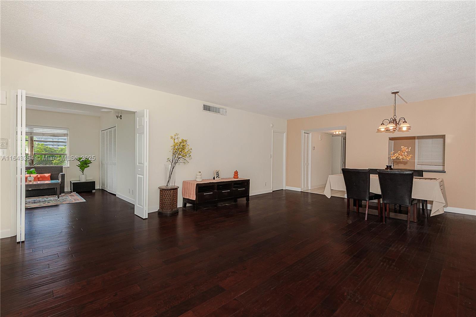 palm aire country club - Residential