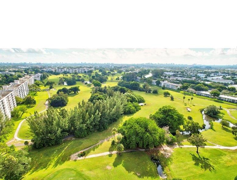 palm aire country club - Residential