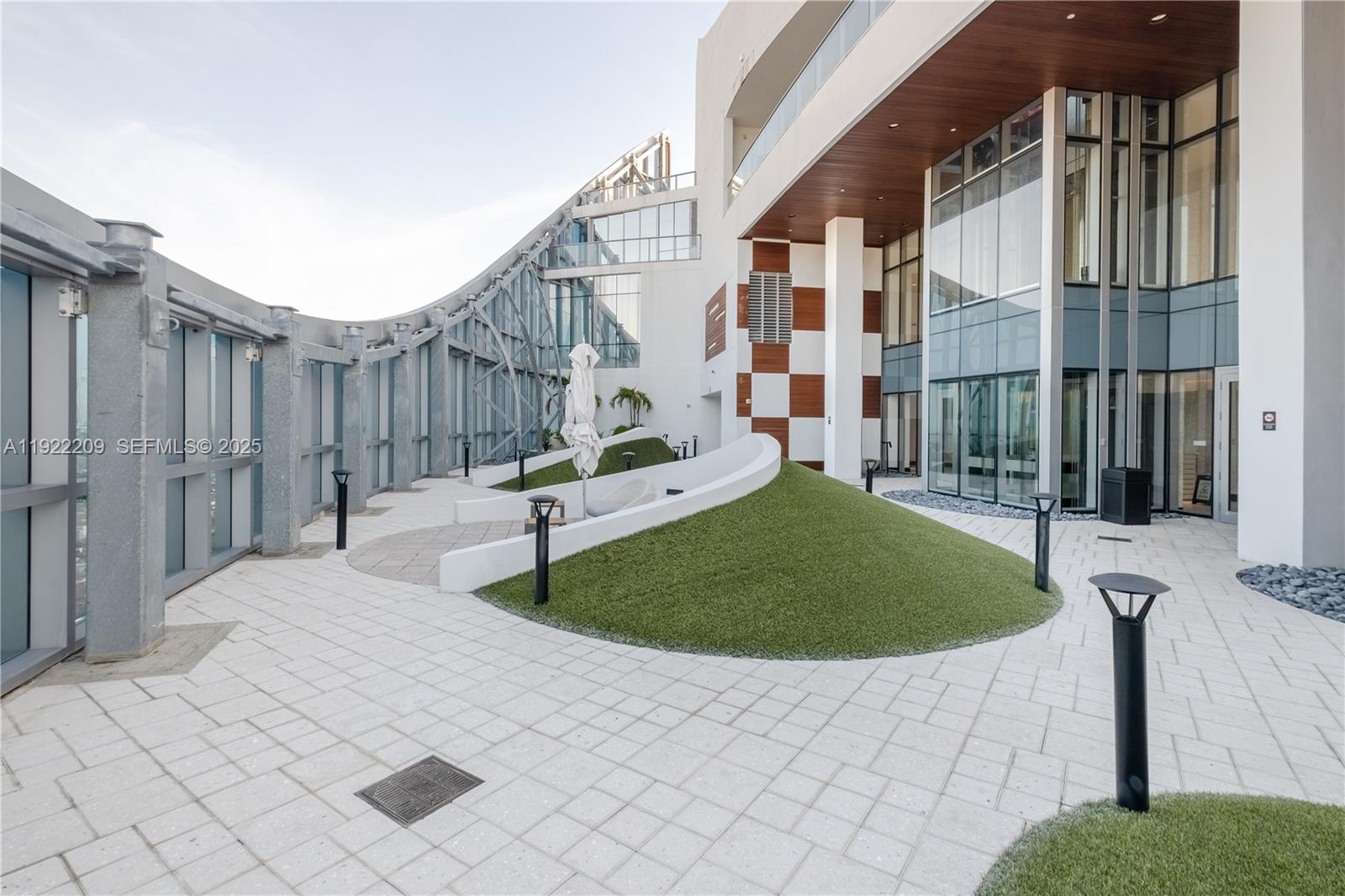 PARAMOUNT MIAMI WORLDCENTE - Residential