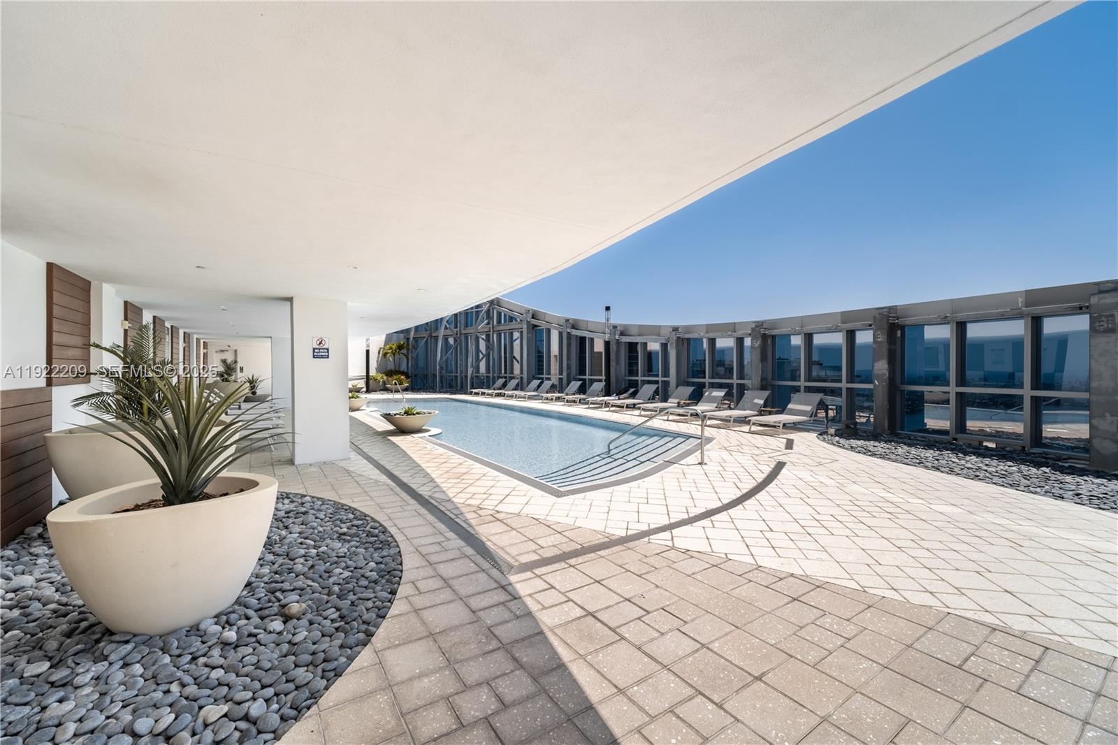 PARAMOUNT MIAMI WORLDCENTE - Residential