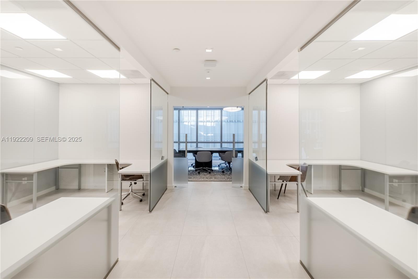 PARAMOUNT MIAMI WORLDCENTE - Residential