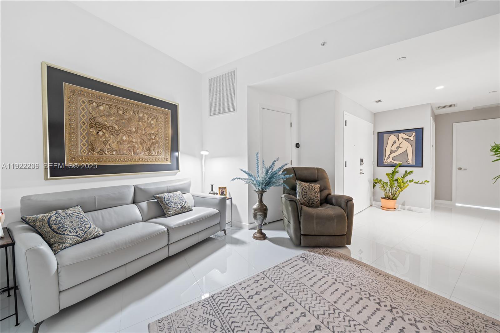 PARAMOUNT MIAMI WORLDCENTE - Residential